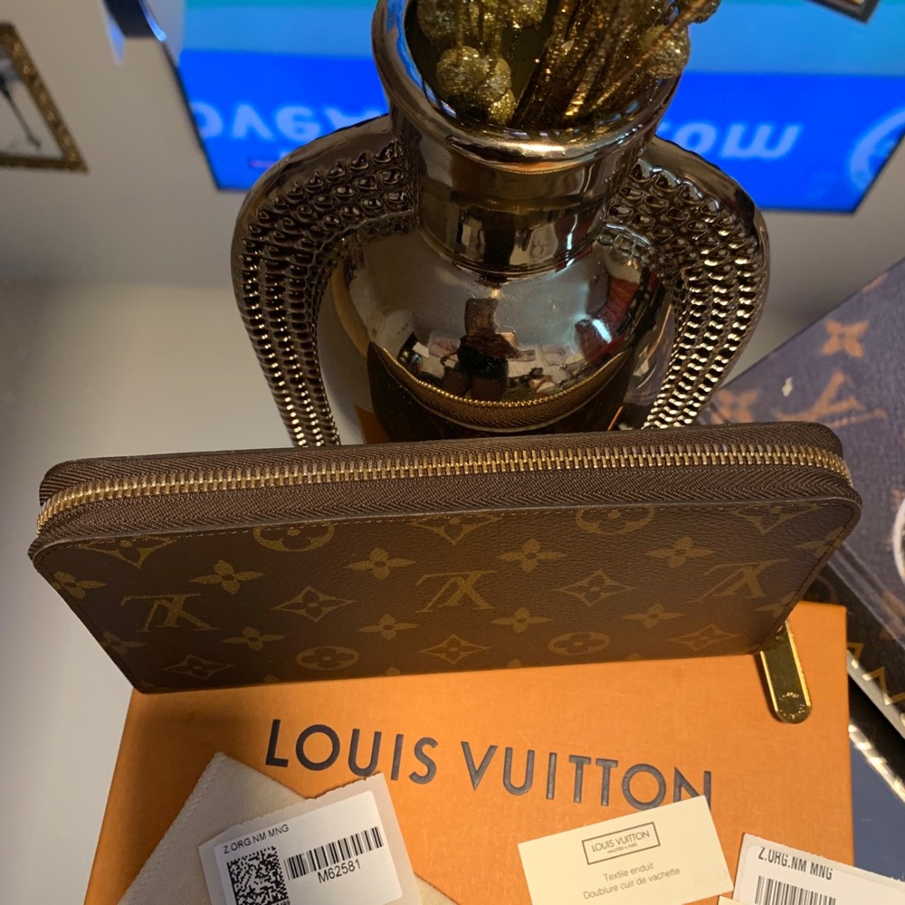 💯🆕❤️ Authentic Louis Vuitton Large Zippy Organizer - Picture 14 of 14